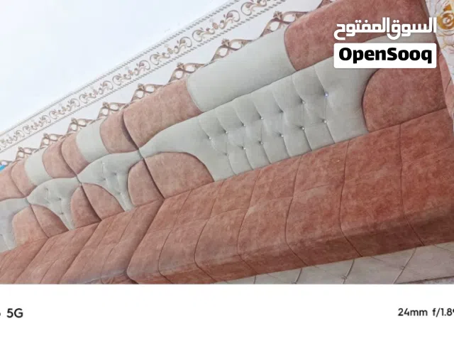 طقم كنب  وبيه مجال