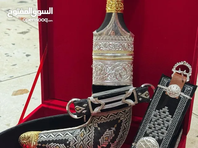 خنجر طبق الأصل لخنجر الشيخ زايد