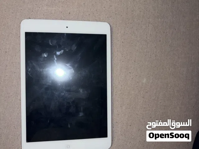 Apple iPad 5 128GB Used Excellent Condition 5.5-inch Screen with Charger