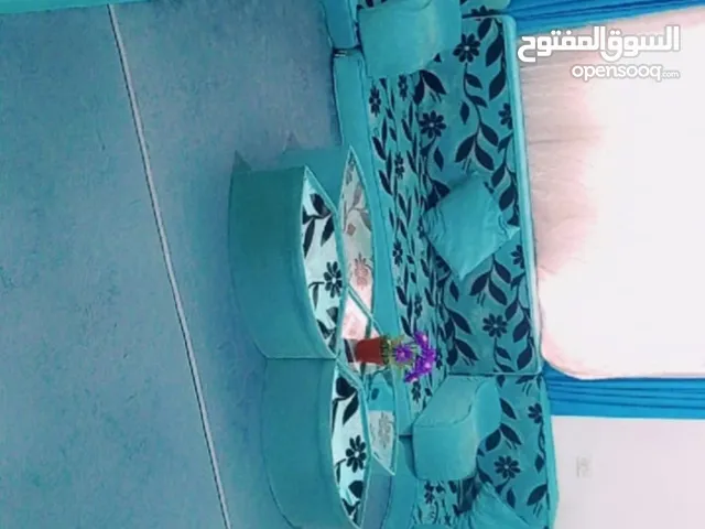 مجلس عربي للبيع بدون الطاوله شامل برادي وسجاده