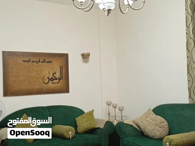 طقم كنب للبيع بحاله جيدة جدا