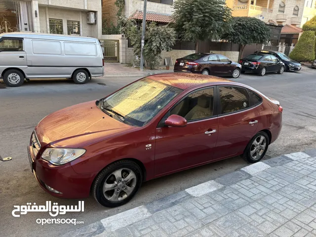 هيونداي افانتي 2009 بحالة ممتازة 4 جيد لون أحمر للبيع كاش فقط