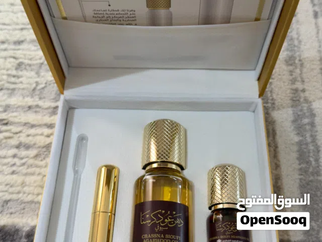 عرض بكس عود عبدالصمد القرشي مع نضاره شمسيه من اقوى ماركه eyewa