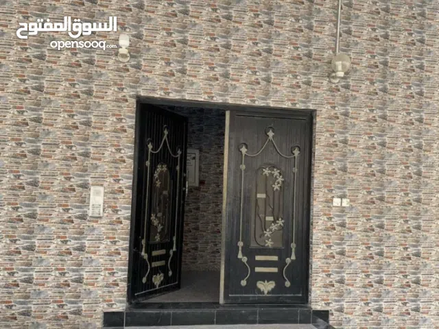 شقة بالقرب من اللولو الرفاع