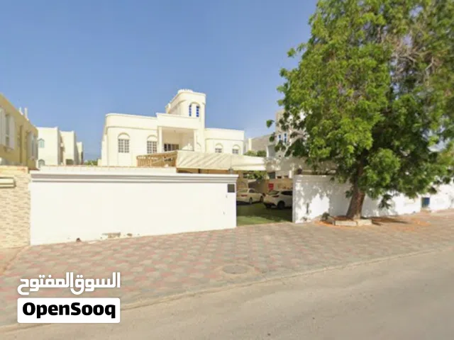 400 m2 More than 6 bedrooms Villa for Sale in Muscat Al Khoud