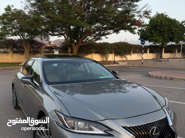 لكزس es350/2019 نظيف جدًا