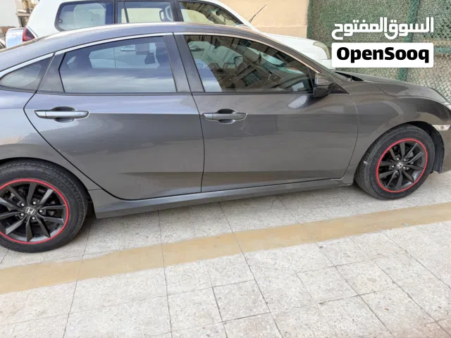 2021 هوندا سيفيك DX