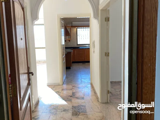 187m2 More than 6 bedrooms Apartments for Sale in Amman Khalda