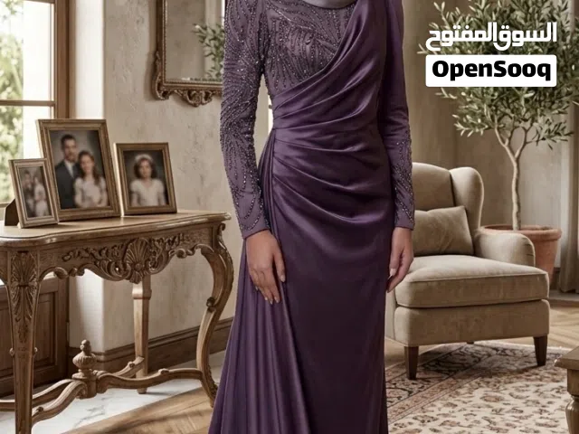 ثوب بنفسجي أنيق