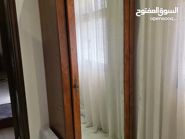 خزانة احذية مع مرآة