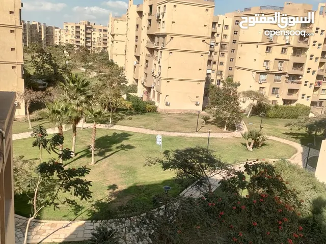 شقة مفروشة لللإيجار في مدينتي b6 فيها واي فاي قوي