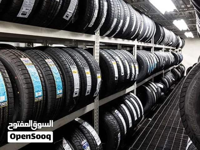 Selling tires at wholesale prices and rimsاطارات