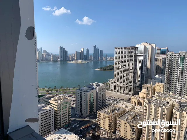3000 ft 5 Bedrooms Apartments for Rent in Sharjah Al Majaz