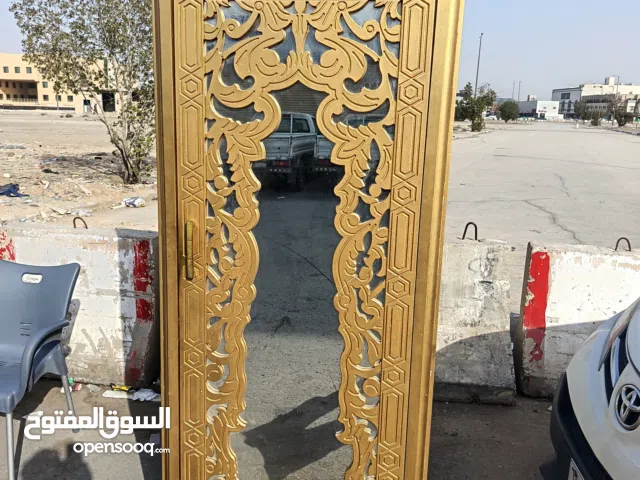 دولاب عبايات جديد استخدام بسيط 200ريال