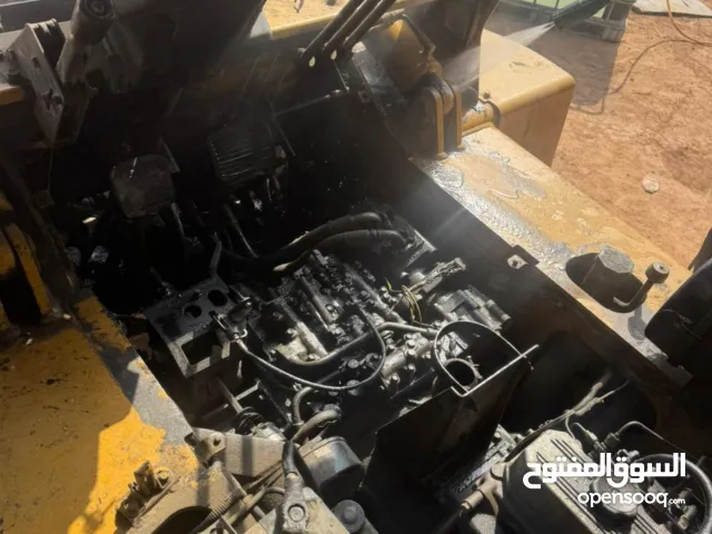 رافعة شوكية 7 طن Forklift 7 ton caterpillar