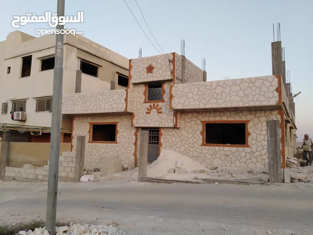 255 m2 More than 6 bedrooms Townhouse for Sale in Zarqa Al Zawahra