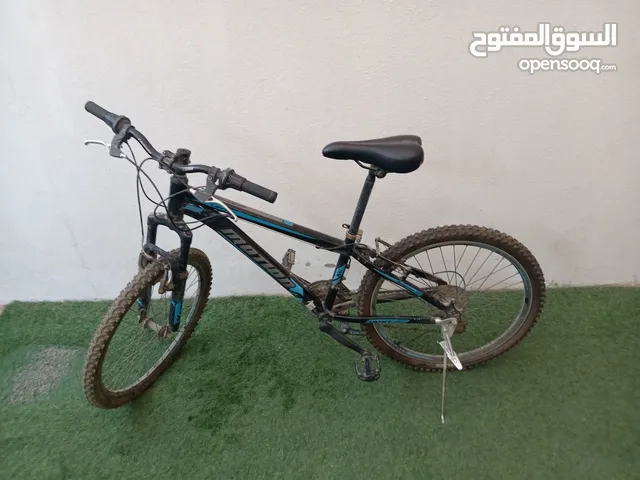 دراجه هوائيه مستعمله لعمر عشر سنوات و ما فوق