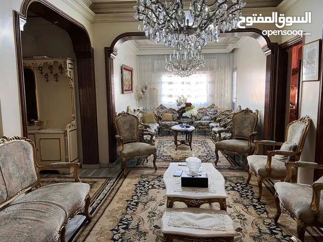 220 m2 More than 6 bedrooms Apartments for Sale in Damascus Al-Midan