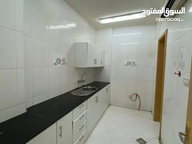 180 m2 2 Bedrooms Apartments for Rent in Muscat Seeb