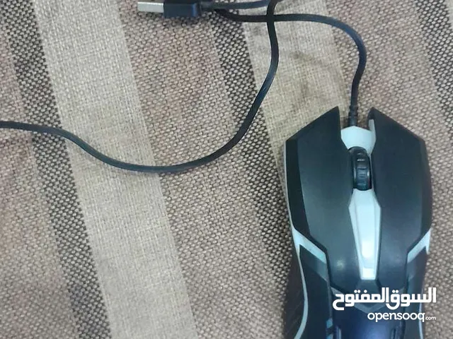 كيبورد وماوس الوان