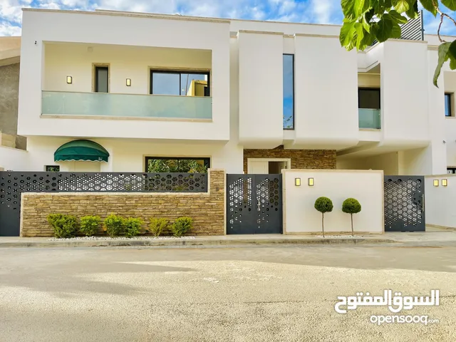 600m2 3 Bedrooms Villa for Sale in Tripoli Al-Serraj
