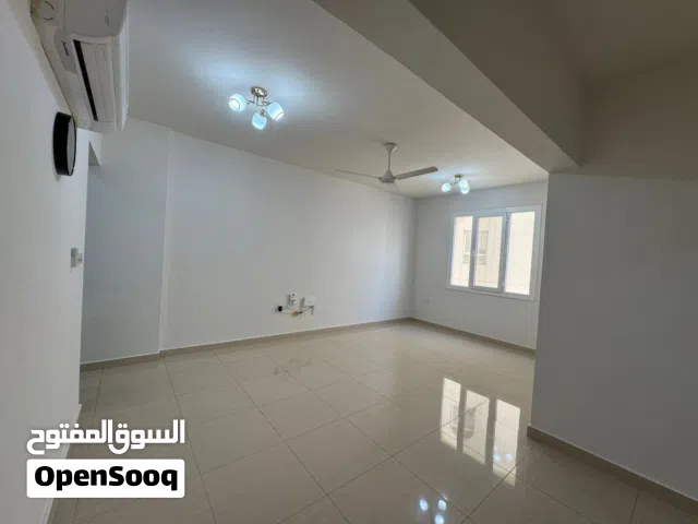 شقة غرفة وصالة بموقع مميز في شارع المها One Bed Room apartment in a prime location on Al Maha Street