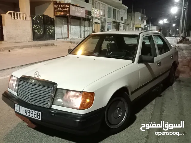 مرسيدس بطة E200 1985 وكالة