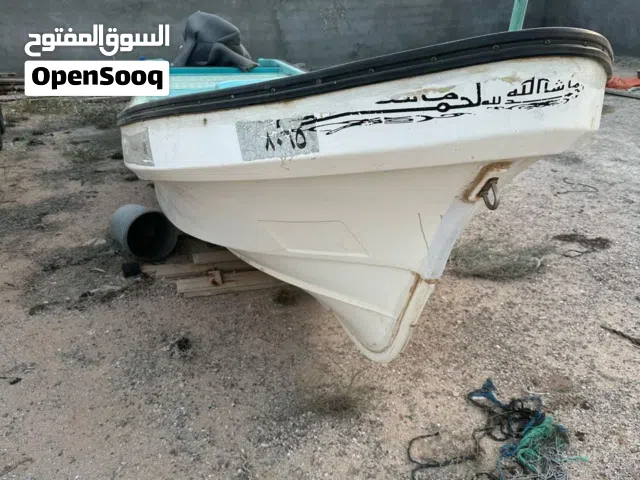 للبيع قارب 23فيروز مديل 2012