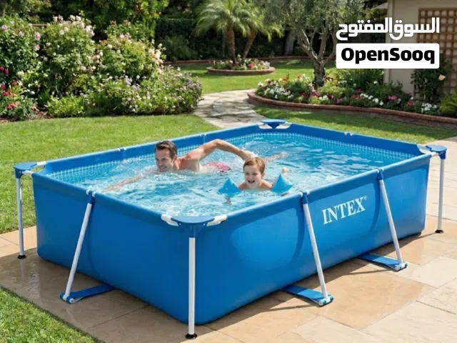 مسبح عائلي كبير