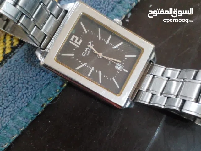 ساعة omax بحالة جيدة التواصل واتساب