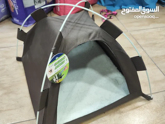 بيت للقطط على شكل كوخ فرشه صيفي شتوي بتوسع بسه كبير