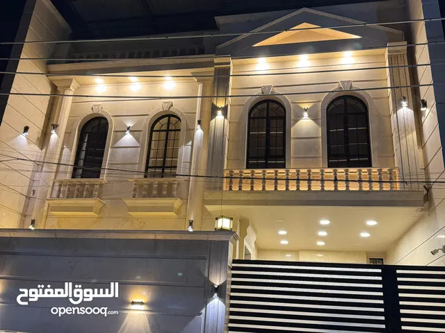 207 m2 More than 6 bedrooms Villa for Sale in Basra Juninah