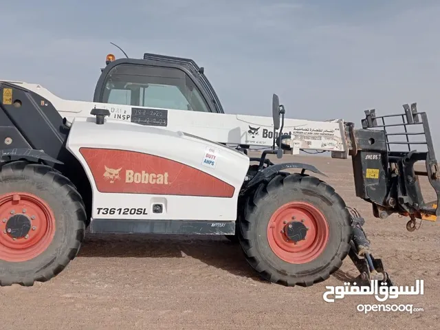 2016 Forklift Lift Equipment in Al Dhahirah