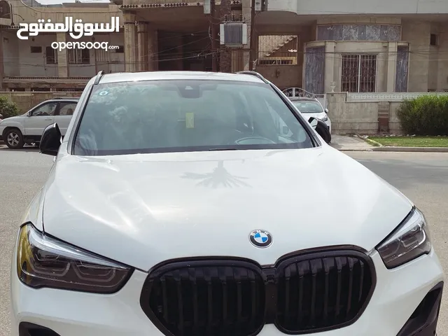 بي ام دبليو للبيع موديل 2021 فئة x1