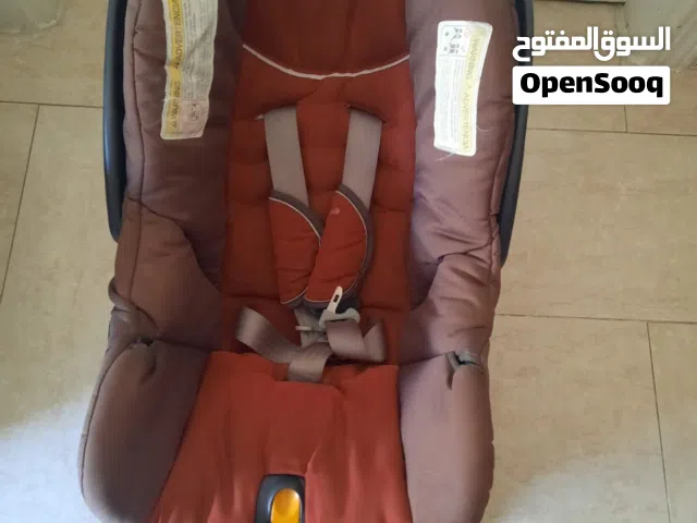 Chicco key fit 30 car seat ( like new)