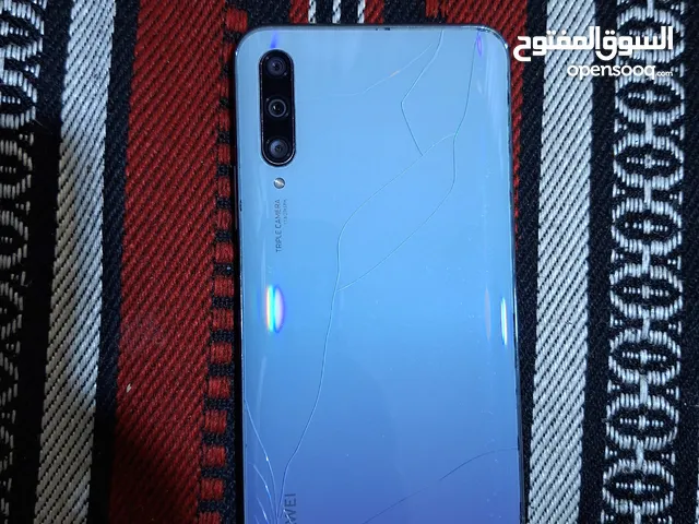 السلام عليكم جهاز للبيع هواوي ذاكره 128 جهاز اخو جديد كلش نضيف بس ضهر نفطر عندي بسبب المفاتيح بجيبي