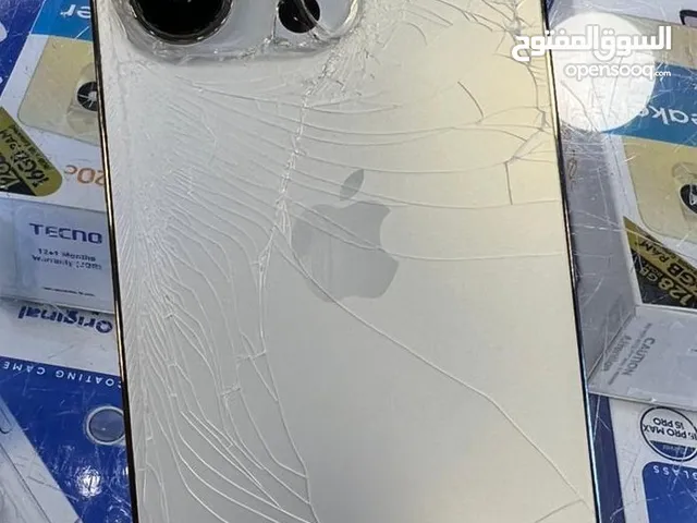 iPhone 14 Pro مكسور من الخلف