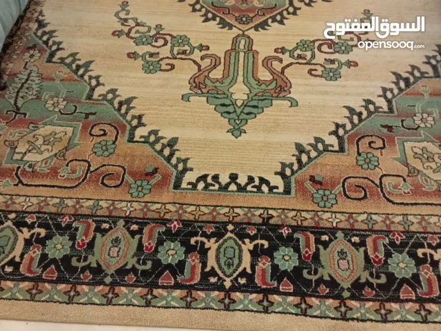 سجادة بالنقش الايراني فاخرة صوف طول 3ونص. ف2ونص جميلة جدا خالية من العيوب تنفع لصالون ضيوف نظيفة