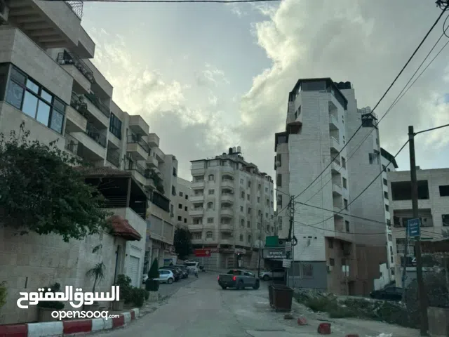 محل تجاري مشطب بموقع حيوي ومميز في رفيديا