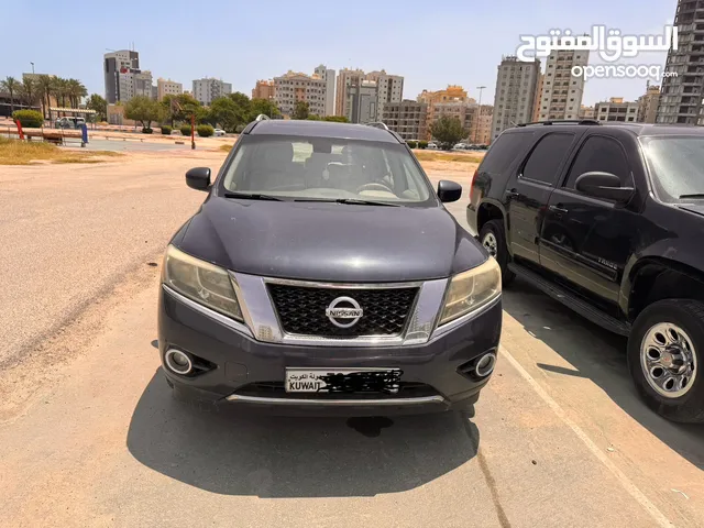 Used Nissan Pathfinder in Hawally