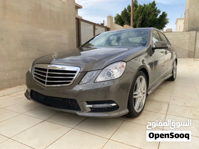 2010 مرسيدس بنز الفئة-E E 550