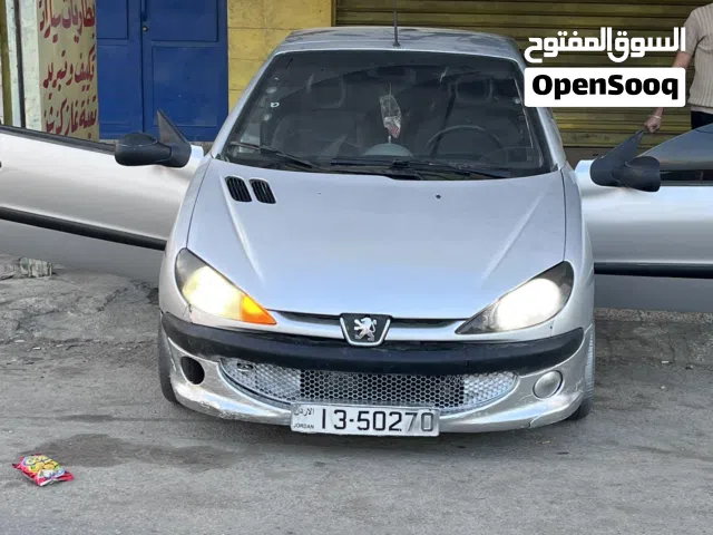 2004 بيجو 206 CC