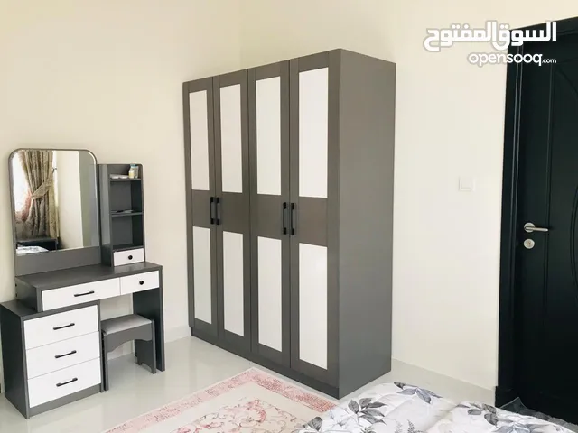 شقة سكني تجاري للبيع مقابل عمان مول
