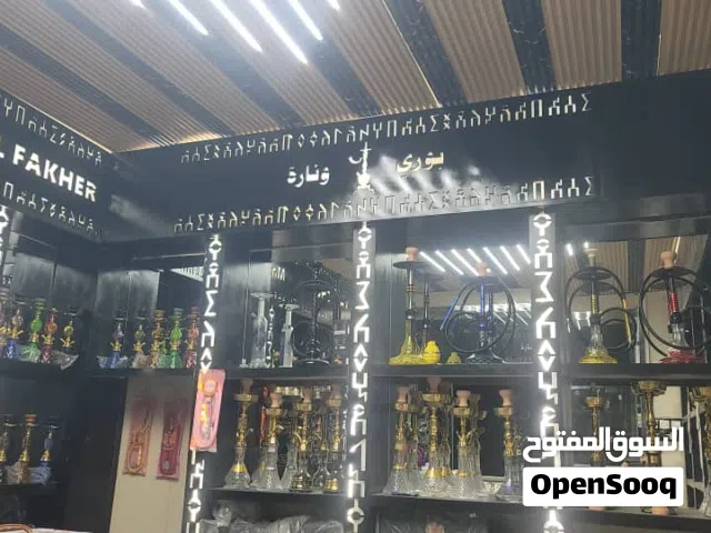 احمد الرحبي تفيذ اعمال التخشيب الديكور والزجاج