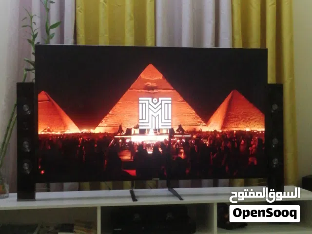 تلفزيون ال سي دي من شركة كواترون 65 بوصة سمارت استخدام سنة شبه جديد من غير غدوش سبب البيع اريد اكبر