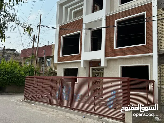 60 m2 4 Bedrooms Townhouse for Sale in Baghdad Dora