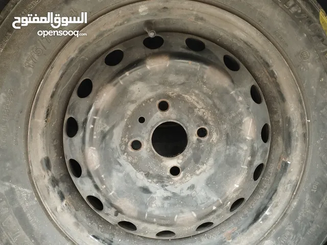 4 جنوط حديد بالكفرات مقاس 14 السعر 300 ريال