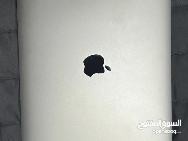 MacBook Pro m2 chip 2022 13-inch 8GB RAM 512GB SSD Excellent Condition