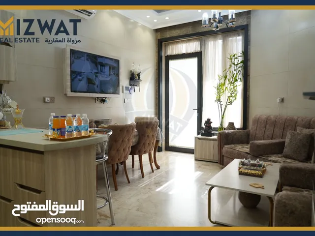 تعلن شركة مزواة العقارية دار حديث مؤثث للبيع ـ المنصور ـ الأميرات ـ حي المهندسين