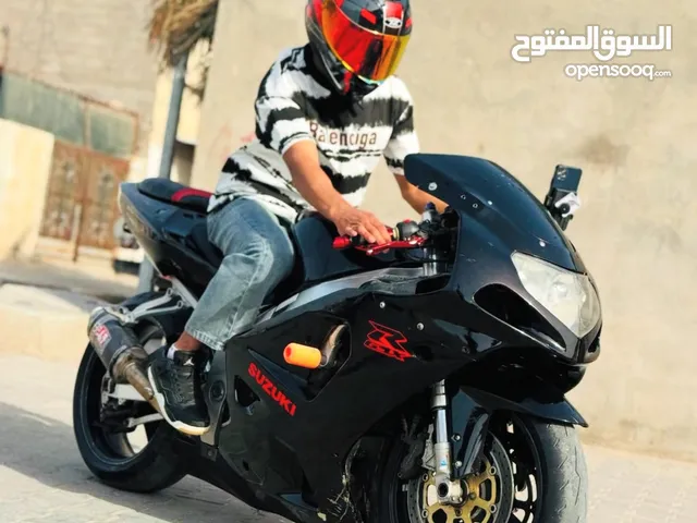 السلام عليكم جكسر للبيع 750cc مديل 2002